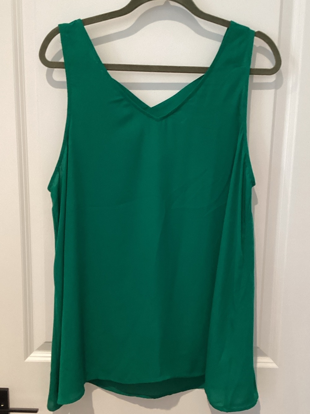 torrid Emerald Green V-Neck Sleeveless Camisole
